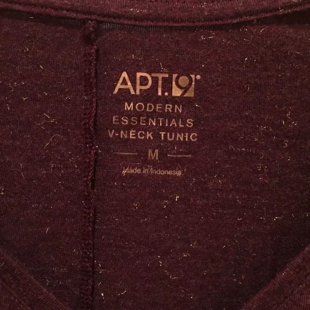 Apt 9 Sparkle V Neck Top - Picture 3 of 6